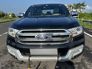 Second Hand Ford Endeavour Titanium 3.2 4x4 AT in Madurai