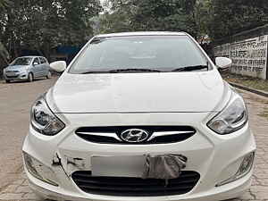 Second Hand हुंडई वरना फ़्लूइडीक 1.6 crdi sx in कानपुर नगर