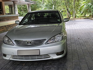 Second Hand Toyota Camry W4 AT in Perumbavoor