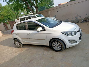 Second Hand Hyundai i20 Magna (O) 1.4 CRDI in Jaipur