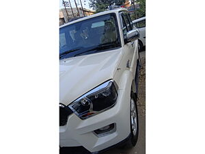 Second Hand Mahindra Scorpio S10 in Varanasi