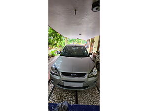 Second Hand Ford Fiesta/Classic 1.6 Duratec LXi in Jabalpur