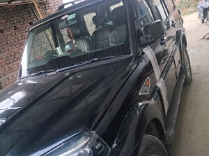 Second Hand Mahindra Scorpio 2WD BS III in Gopalganj