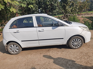 Second Hand टाटा विस्टा एक्वा 1.4 tdi in रीवा