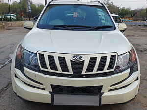 Second Hand महिंद्रा XUV500 w6 in संभाल