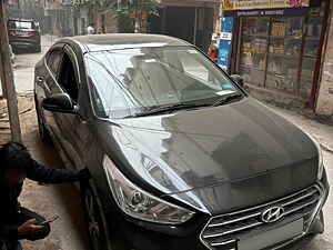 Second Hand हुंडई वरना sx (o) 1.6 crdi in दिल्ली