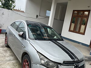 Second Hand Chevrolet Cruze LTZ in Gorakhpur