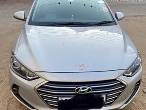 Second Hand Hyundai Elantra 2.0 SX (O) AT in Jaipur