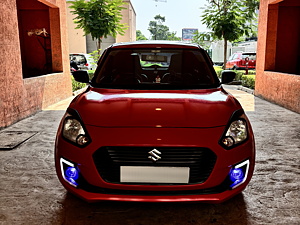 Second Hand Maruti Suzuki Swift VXi AMT in Mumbai