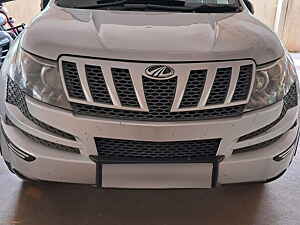 Second Hand మహీంద్రా xuv500	 w8 in బెంగళూరు