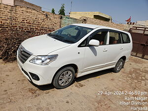 Second Hand Toyota Innova 2.5 G BS IV 8 STR in Sirsa