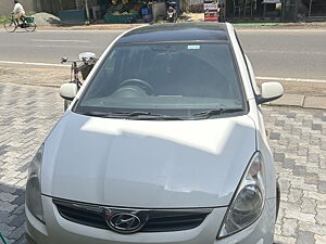 Second Hand Hyundai i20 Magna 1.2 in Ernakulam