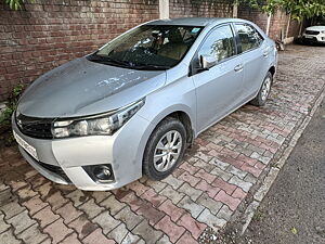 Second Hand Toyota Corolla Altis J in Chandigarh