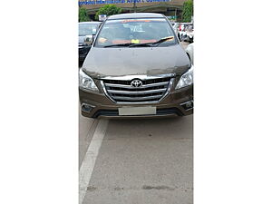 Second Hand Toyota Innova 2.5 GX BS IV 8 STR in Dhubri