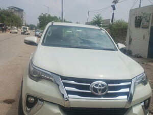 Second Hand Toyota Fortuner 2.8 4x4 AT [2016-2020] in Kota