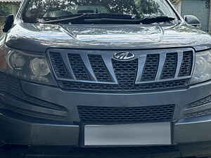 Second Hand महिंद्रा XUV500 w8 in पूर्णेय