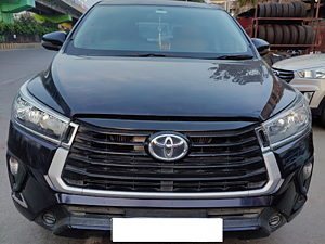 Second Hand Toyota Innova Crysta GX 2.4 7 STR in Varanasi