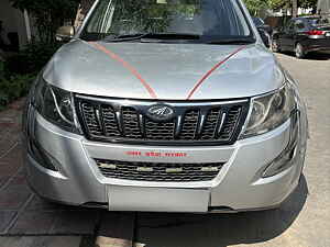 Second Hand महिंद्रा XUV500 w6 1.99 ऑटोमैटिक in ग्रेटर नोएडा