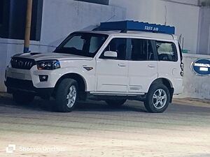 Second Hand Mahindra Scorpio S10 in Lucknow