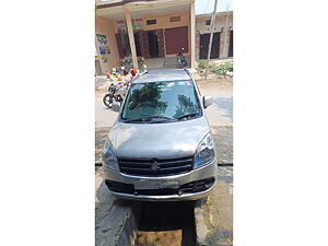 Second Hand Maruti Suzuki Wagon R VXi in Ballia