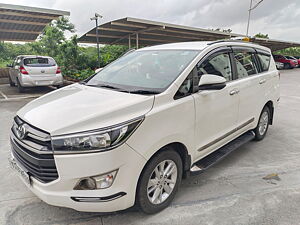 Second Hand Toyota Innova Crysta G 2.4 8 STR in Hyderabad