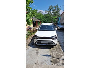 Second Hand Kia Carens Premium 1.5 Diesel 7 STR in Kangra