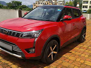 Second Hand మహీంద్రా XUV300	 w8(o) [2022] in పూణె