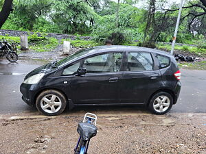 Second Hand Honda Jazz S in Surat