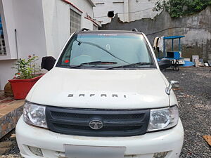 Second Hand Tata Safari 4x2 LX DiCOR 2.2 VTT in Katni