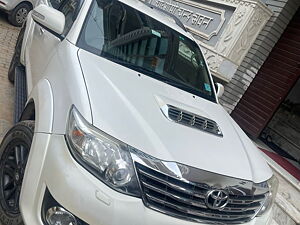 Second Hand Toyota Fortuner 3.0 4x2 MT in Delhi