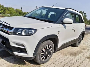 Second Hand Maruti Suzuki Vitara Brezza LXi in Patna