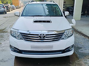 Second Hand Toyota Fortuner 3.0 4x4 AT in Gurgaon