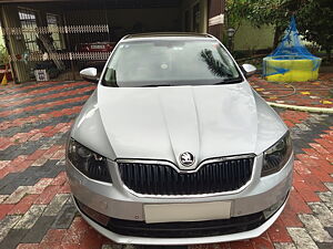 Second Hand Skoda Octavia 2.0 TDI CR Ambition AT in Thiruvalla