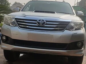 Second Hand Toyota Fortuner 3.0 4x2 MT in Lucknow