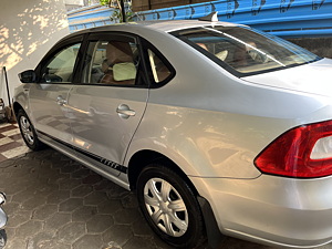 Second Hand Skoda Rapid Ambition 1.6 TDI CR MT Plus Alloy [2013-2014] in Pondicherry