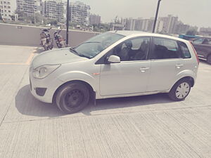 Second Hand Ford Fiesta/Classic ZXi 1.4 TDCi Ltd in Pune