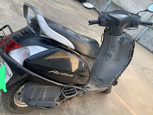 Pre owned online activa