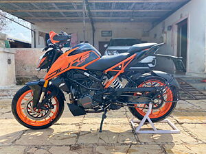 Second hand ktm online duke price