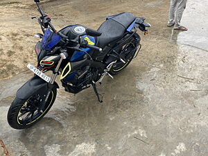 Second Hand Yamaha MT 15 V2 Ice Fluo - Cyan Storm - Racing Blue in Chandauli