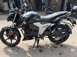 Second Hand TVS Apache Disc - ABS in Thane