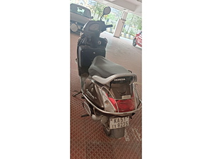 Second hand best sale activa on olx