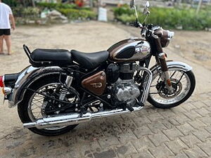 Second Hand Royal Enfield Classic Classic Chrome - Dual Channel ABS in Greater Noida