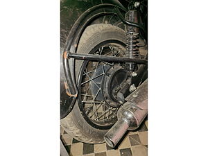 Second Hand Royal Enfield Classic Classic Chrome - Dual Channel ABS in Chhindwara