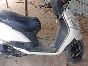 2 best sale hand scooty