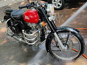 Second Hand Royal Enfield Classic Redditch - Single Channel ABS in Mumbai