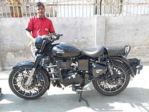 Second Hand Royal Enfield Classic Dual Disc in Noida