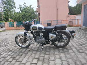 Second Hand Royal Enfield Classic Classic Chrome - Dual Channel ABS in Dehradun