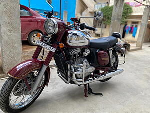 Second Hand Jawa Standard Dual Channel ABS - BS IV in Hyderabad