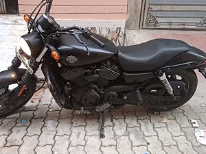 Second Hand Harley-Davidson Street Standard in Lucknow