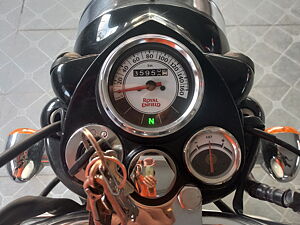 Second Hand Royal Enfield Classic Single Disc in Pune